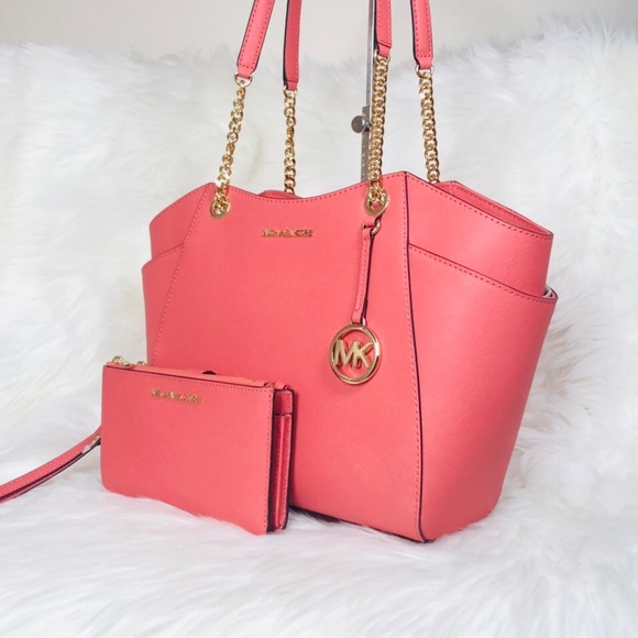 Michael Kors Jet Set Chain Tote Wallet Set - Picture 2 of 8